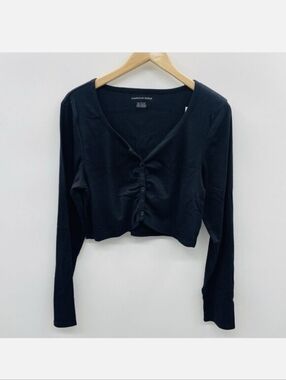 American Eagle Womens Size XXL Long-Sleeve Button-Up Cinch Tee in Black 2474